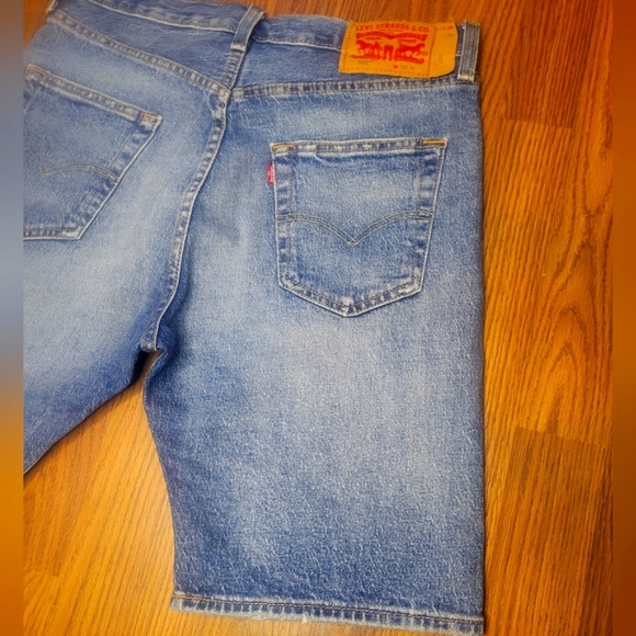Levi’s 501 Denim Distressed Jean Shorts W30 A60 Waterless - Picture 10 of 11